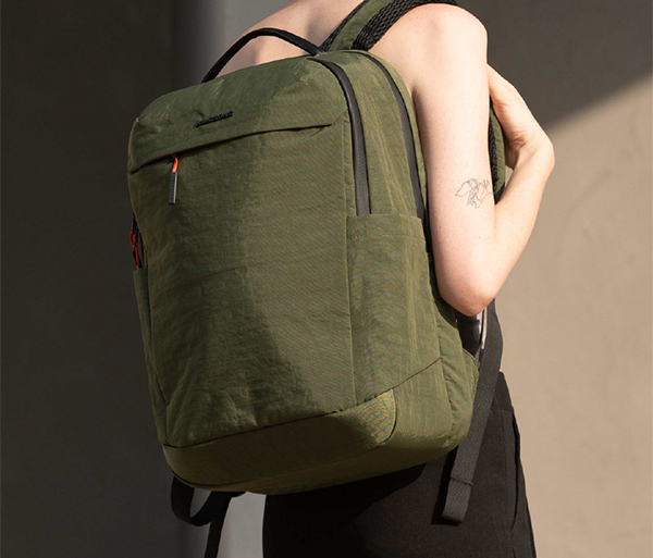 【KINGSONS】水洗紋理｜防水雙層後背包-松葉綠